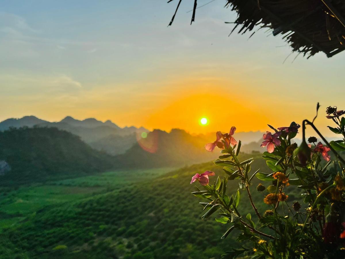 Moc Chau Peachy Garden Lägenhet Exteriör bild